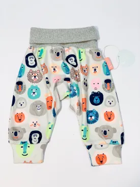 Animals pants brand new - Size 00