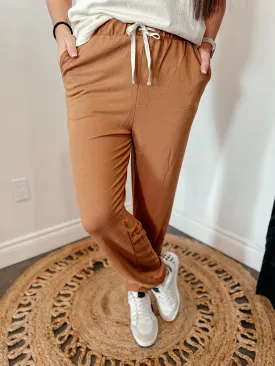 Kick Back Joggers Camel