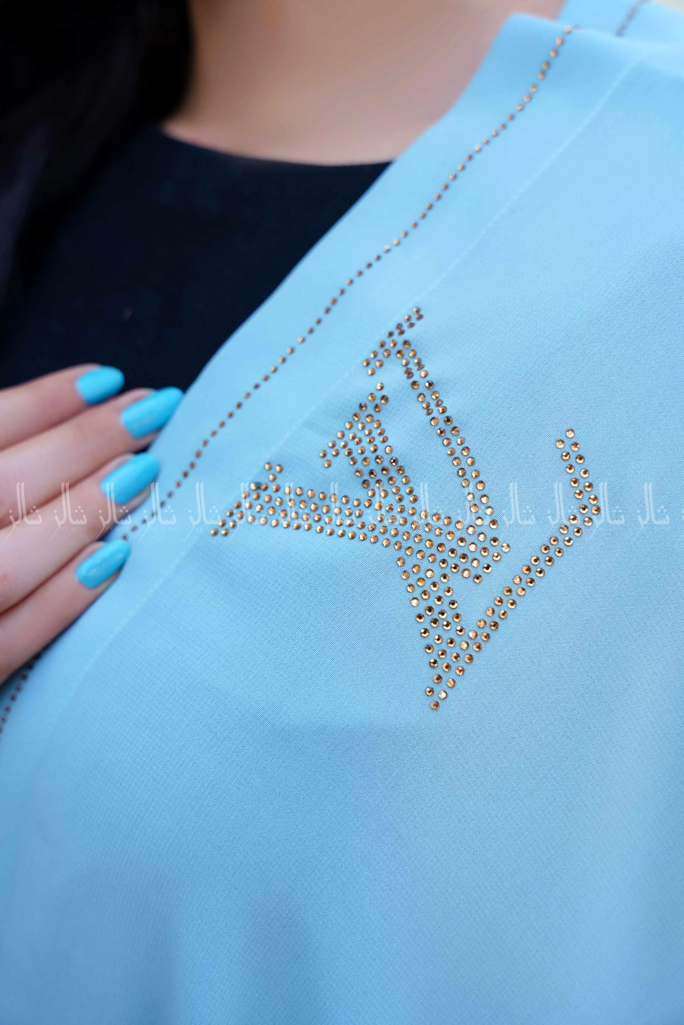 Modish Brand Logo Stone Jaal Chaddar