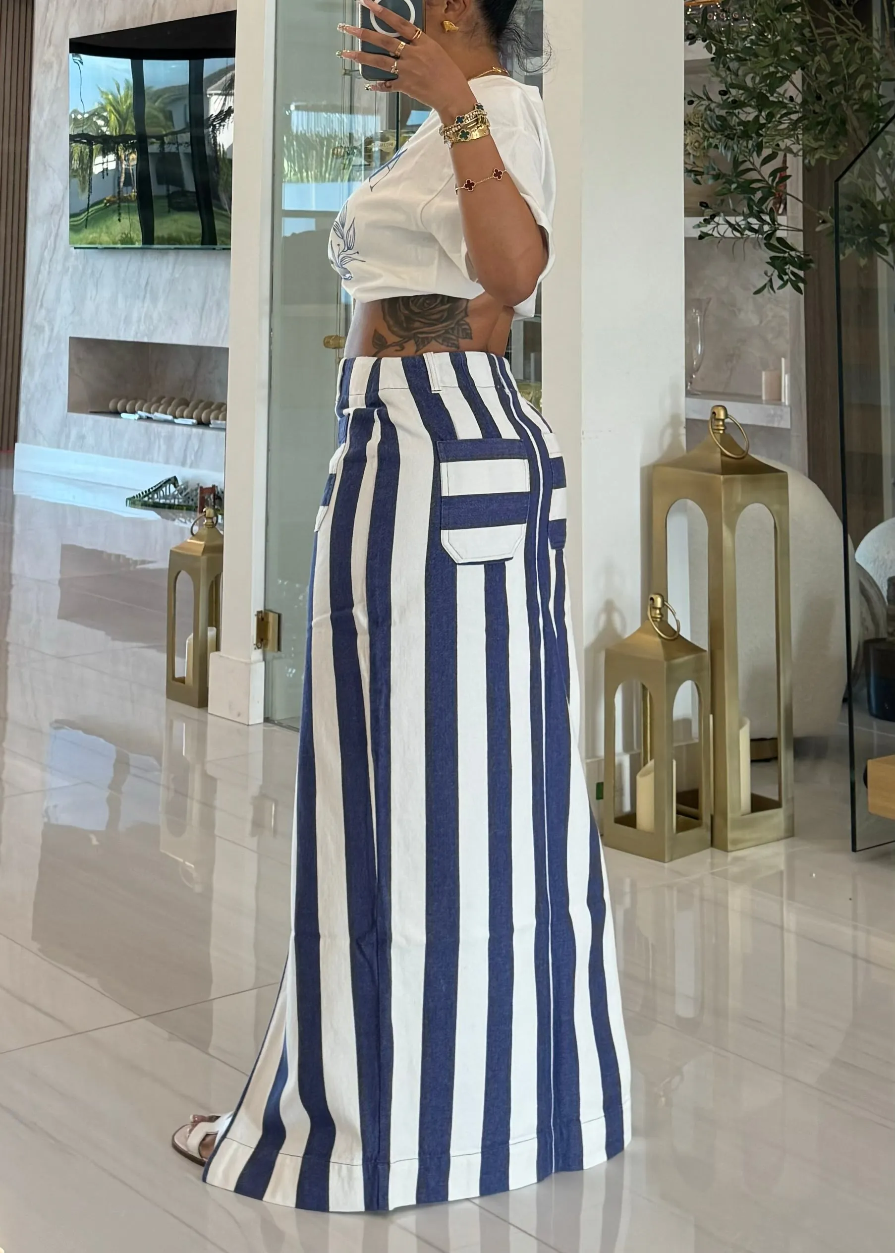 Pretty Pin Pencil skirt